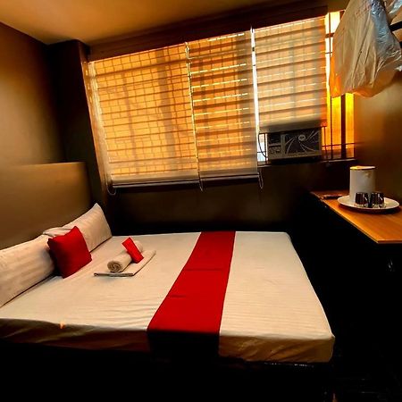 Oyo 104 Manila Venetian Hotel 外观 照片