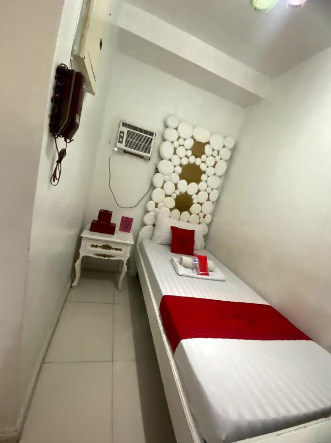 Oyo 104 Manila Venetian Hotel 外观 照片